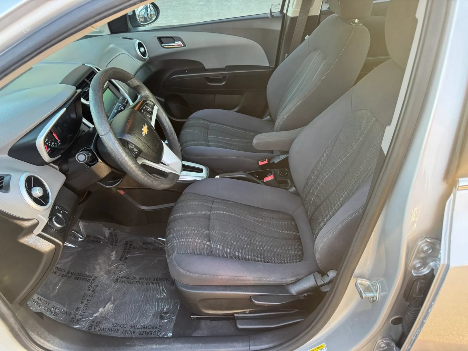 Used 2017 Chevrolet Sonic LT FWD image 8