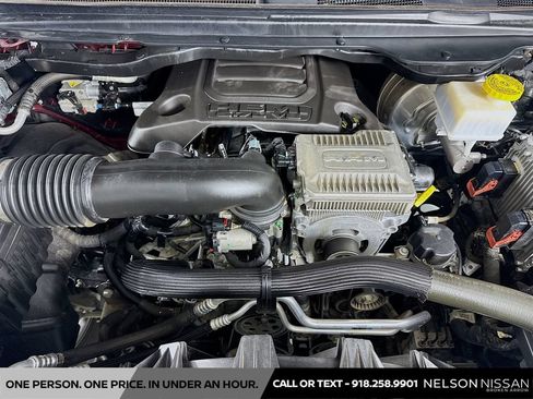 Used 2019 RAM 1500 Laramie AWD/4WD image 30