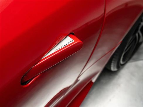 Used 2020 Jaguar F-TYPE Checkered Flag image 32