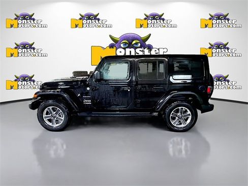 Used 2021 Jeep Wrangler Unlimited Sahara w/ Dual Top Group image 7