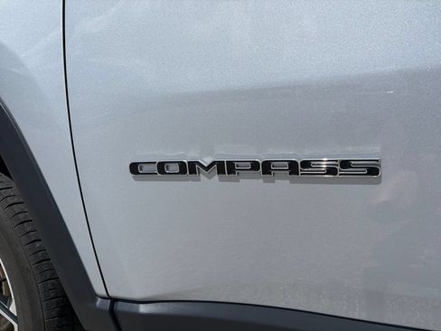 Used 2025 Jeep Compass Limited AWD/4WD image 46