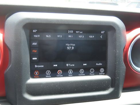 Used 2019 Jeep Wrangler Unlimited Rubicon w/ Cold Weather Group AWD/4WD image 30