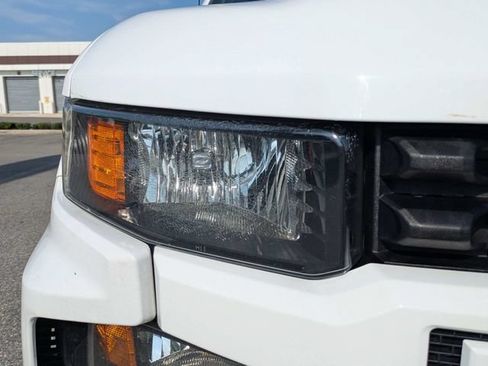 Used 2021 Chevrolet Silverado 1500 Custom AWD/4WD image 6