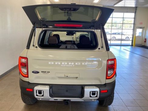 New 2025 Ford Bronco Sport Outer Banks w/ Sasquatch Outer Banks Package AWD/4WD image 8
