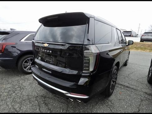Used 2025 Chevrolet Tahoe High Country image 6