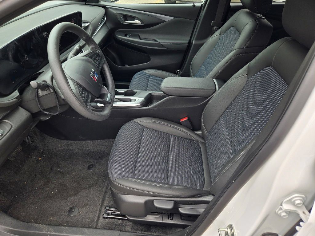 New 2026 Buick Envista Preferred FWD image 32