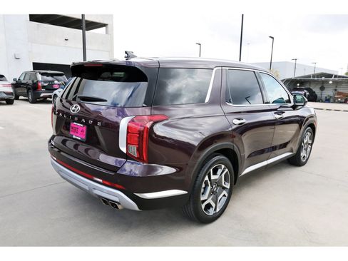 Used 2024 Hyundai Palisade Limited image 9