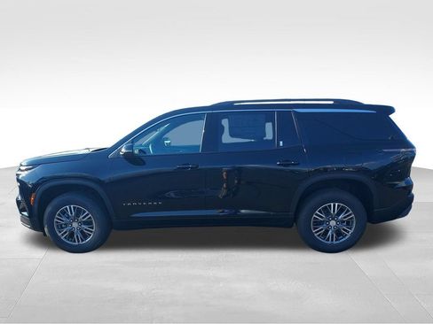 New 2027 Chevrolet Traverse LT FWD image 2