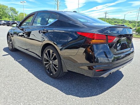 Used 2019 Nissan Altima 2.5 SR FWD image 5