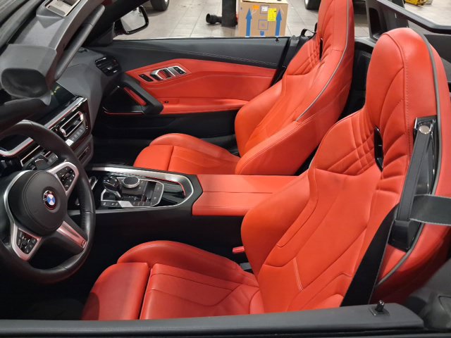 Used 2020 BMW Z4 sDrive30i w/ M Sport Package RWD image 9