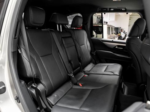 Used 2024 Lexus LX 600 F Sport AWD/4WD image 38