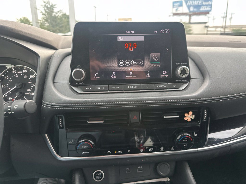 Used 2023 Nissan Rogue SL FWD image 17