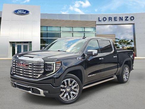 Used 2025 GMC Sierra 1500 Denali w/ Denali Reserve Package AWD/4WD image 1
