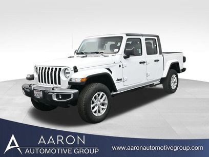 Used 2023 Jeep Gladiator Sport