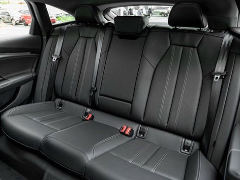 New 2025 Audi A6 e-tron Premium Plus image 20