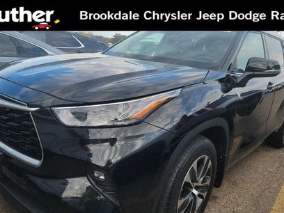 Used 2022 Toyota Highlander XLE