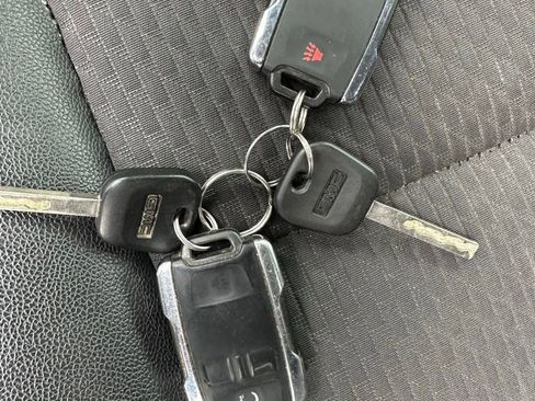 Used 2016 GMC Sierra 1500 SLE w/ All-Terrain Package image 29