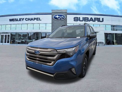 Used 2025 Subaru Forester Premium w/ Convenience Package #1 image 8