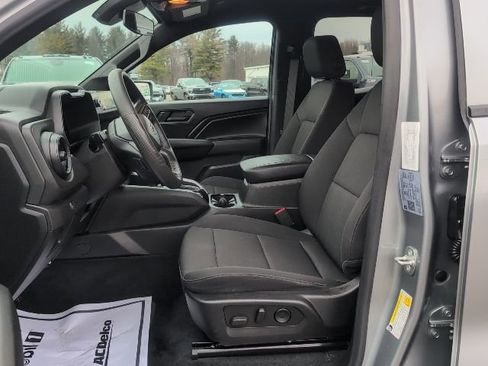 Used 2023 Chevrolet Colorado Trail Boss w/ Technology Package image 21