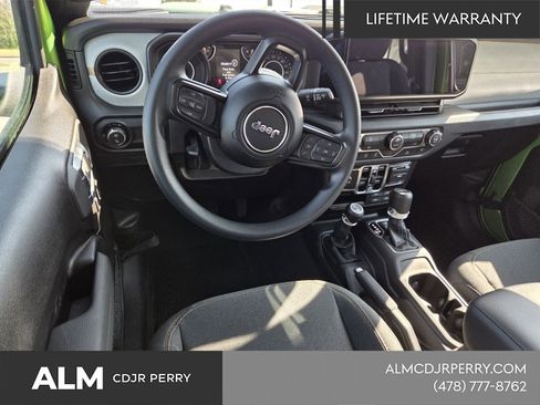 New 2026 Jeep Gladiator Sport AWD/4WD image 12