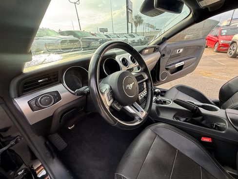 Used 2023 Ford Mustang GT Premium image 22