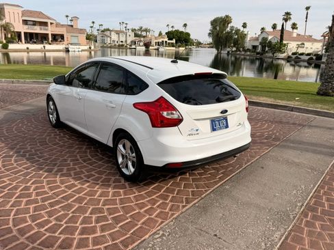 Used 2013 Ford Focus SE FWD image 24