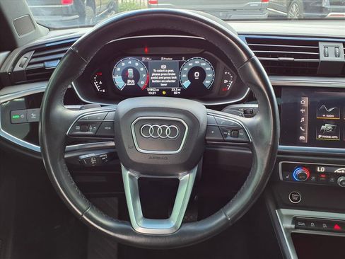 Used 2022 Audi Q3 2.0T Premium Plus w/ Premium Plus Package image 32