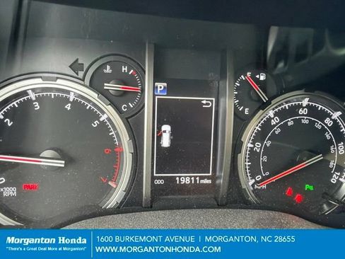 Used 2024 Toyota 4Runner Limited AWD/4WD image 5