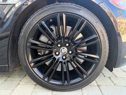 Used 2013 Jaguar XJ L Ultimate image 44