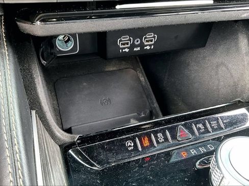 Used 2024 Jeep Wagoneer Series II w/ Flexible Seating Group RWD image 33