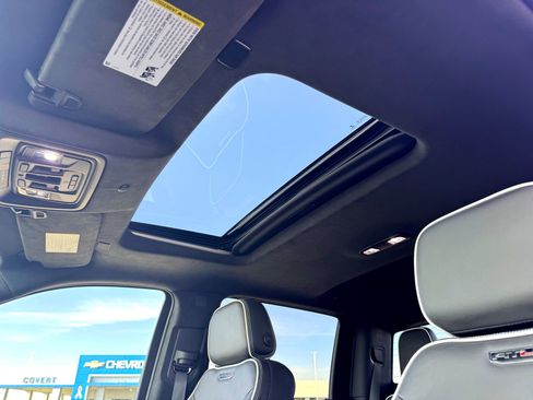 Used 2023 GMC Sierra 1500 AT4X image 15