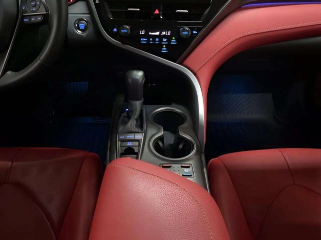 Used 2022 Toyota Camry XSE w/ Driver Assist Package FWD image 19