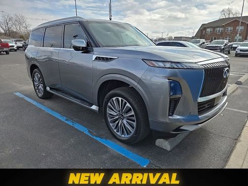 Used 2025 INFINITI QX80 Sensory image 1