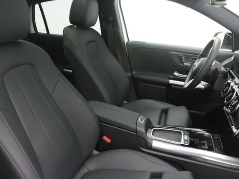 Certified 2026 Mercedes-Benz GLA 250 image 31