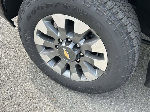 New 2026 Chevrolet Silverado 2500 Custom w/ Custom Value Package image 9