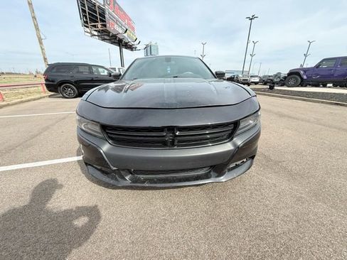 Used 2020 Dodge Charger SXT w/ Leather Interior Group image 8