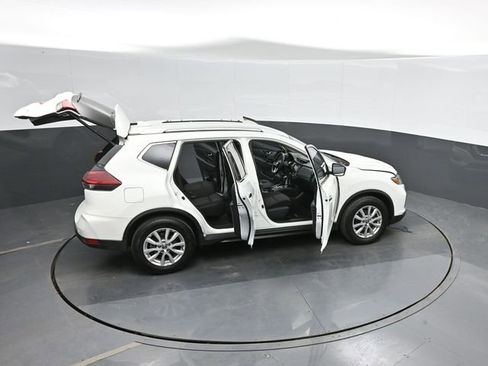 Used 2020 Nissan Rogue SV image 47