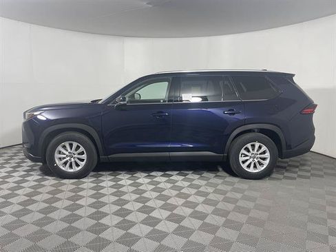 New 2026 Toyota Grand Highlander AWD image 4