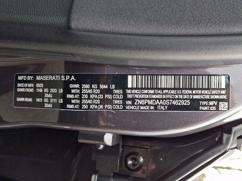 Used 2025 Maserati Grecale Modena AWD/4WD image 41