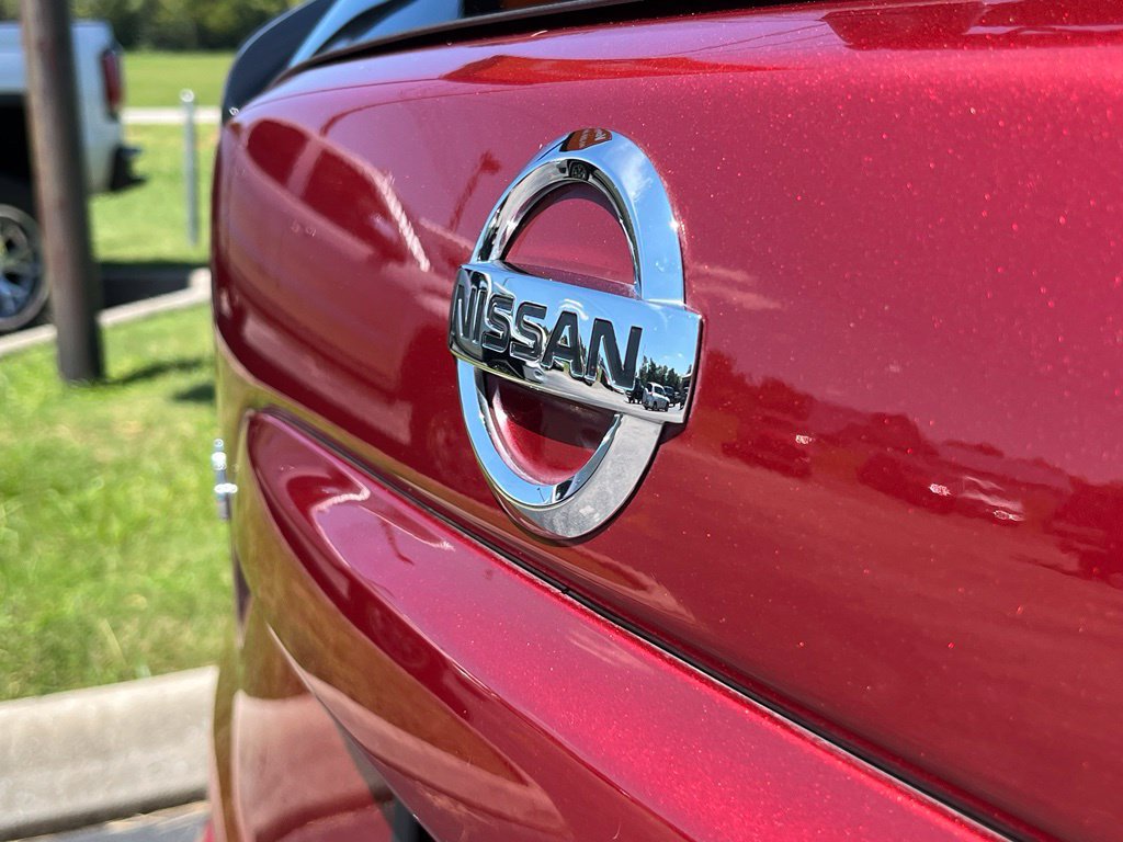 Used 2018 Nissan Murano SL w/ Moonroof Package FWD image 10