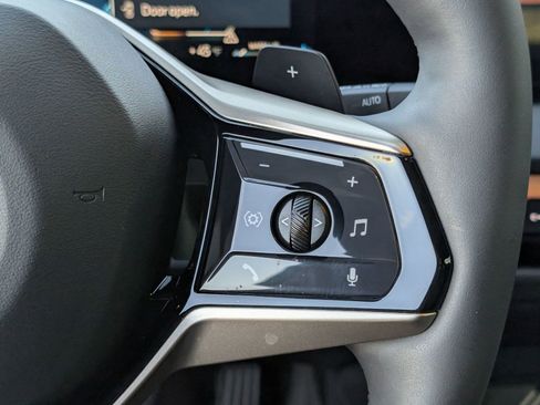 Used 2025 BMW X3 xDrive30i image 21