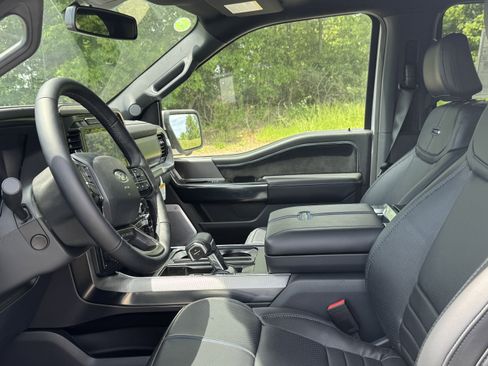 New 2025 Ford F150 Platinum w/ Equipment Group 702A High image 9