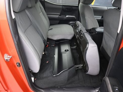 Used 2016 Toyota Tacoma SR5 w/ Towing Package RWD image 35