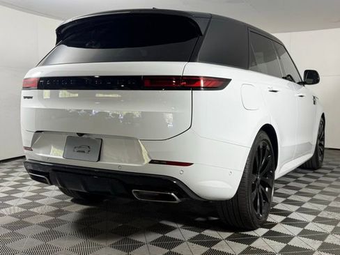New 2025 Land Rover Range Rover Sport Dynamic SE AWD/4WD image 8