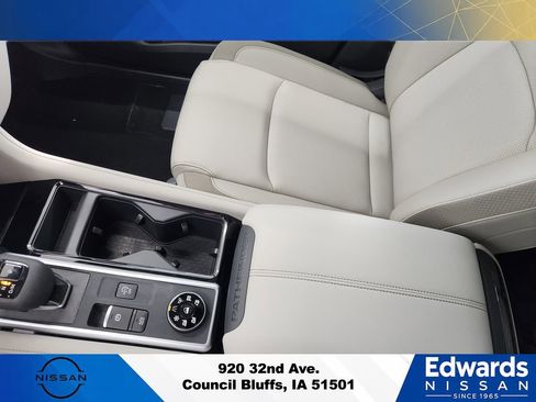 New 2026 Nissan Pathfinder SL AWD/4WD image 35