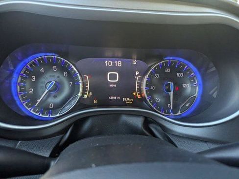 Certified 2022 Chrysler Pacifica Touring-L FWD image 20