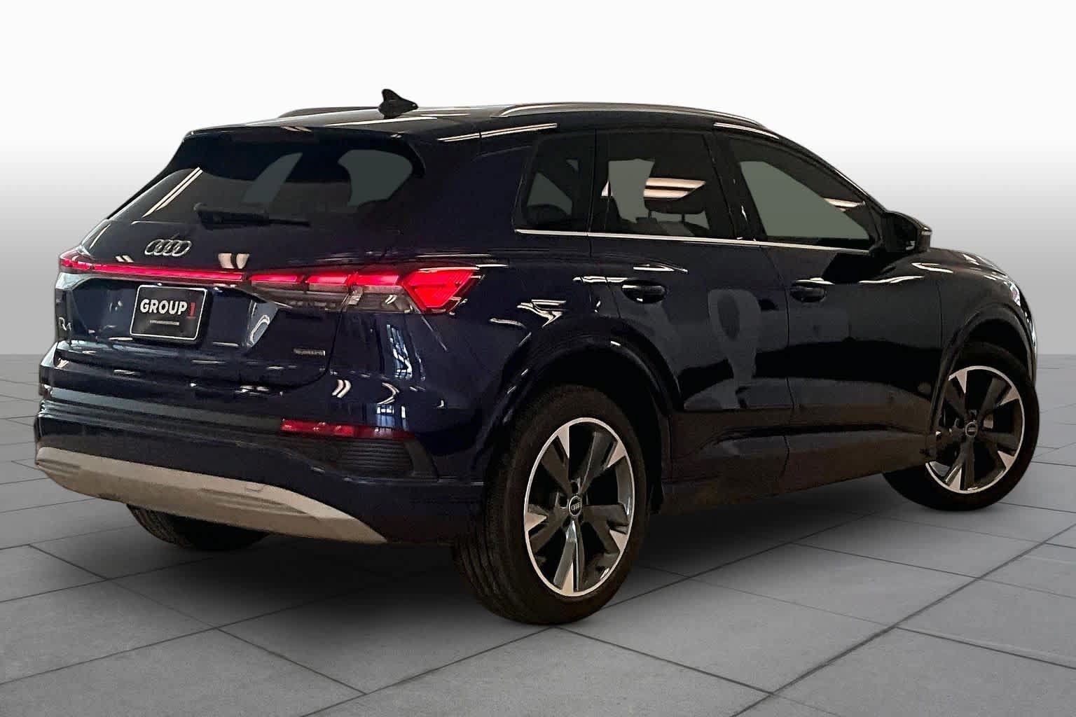 Used 2022 Audi Q4 e-tron Prestige AWD/4WD image 12