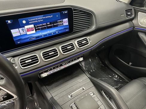 Certified 2024 Mercedes-Benz GLS 450 4MATIC image 32