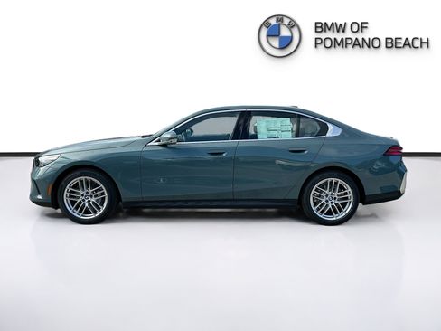 New 2025 BMW 530i RWD image 4