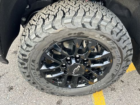 New 2026 Chevrolet Silverado 3500 LT w/ Trail Boss Package image 7